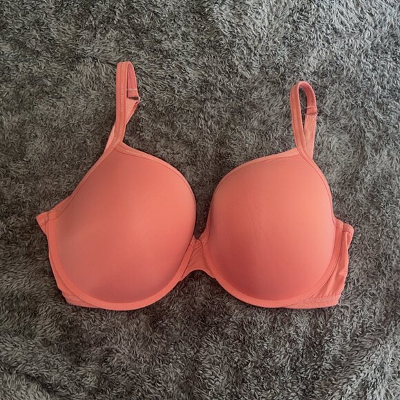 Victoria Secret Bra 38DDD - Picture 2 of 4